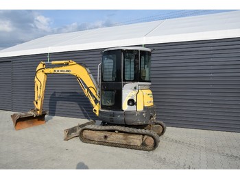 Miniexcavadora NEW HOLLAND E35.2SR