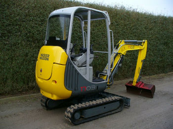 Miniexcavadora Neuson 1703 RD verstellbares Fahrwer 990-1310 mm