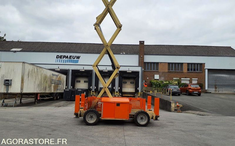 Plataforma elevadora Nacelle DIESEL JLG 260MRT