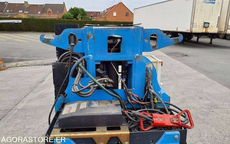 Plataforma elevadora Nacelle mât vertical électrique ATN 880R TOUCAN