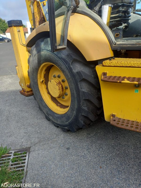 Retroexcavadora Chargeuse Pelleteuse