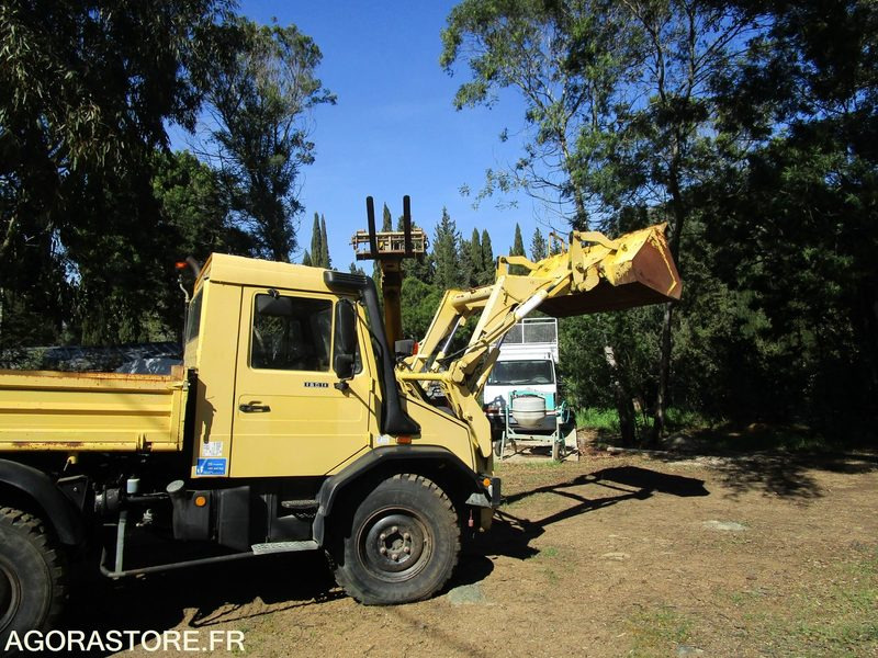 Retroexcavadora Unimog U140 - 1994 - 115 000km - TRES BON ETAT