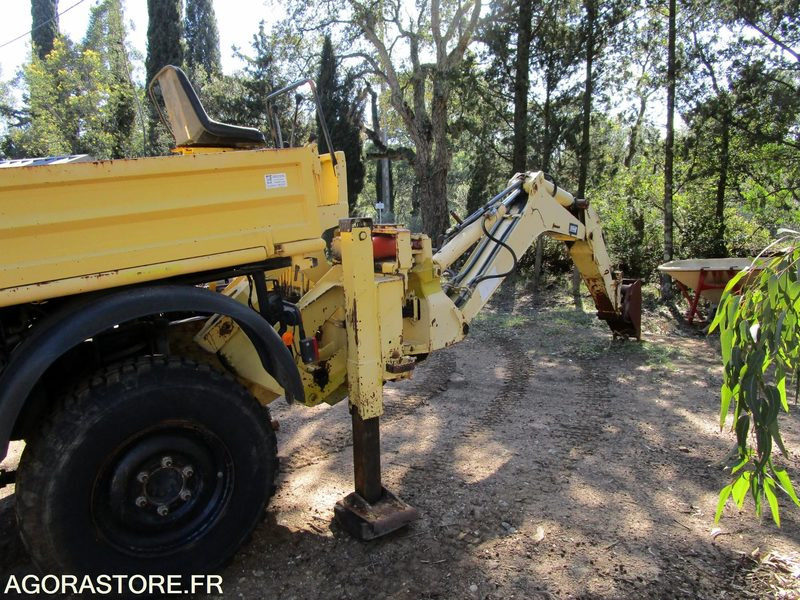 Retroexcavadora Unimog U140 - 1994 - 115 000km - TRES BON ETAT