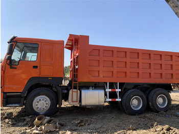 Dúmper Sinotruk Howo 371  dump truck: foto 1