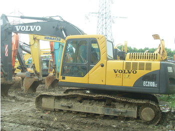 Excavadora de cadenas VOLVO EC210BLC: foto 1