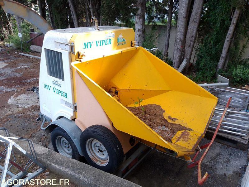Trituradora de madera REMORQUE BROYEUR VEGETAUX VIPER 2006