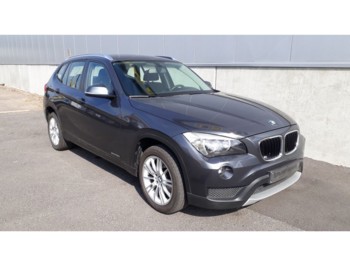 Coche BMW X1 sDrive18d: foto 1