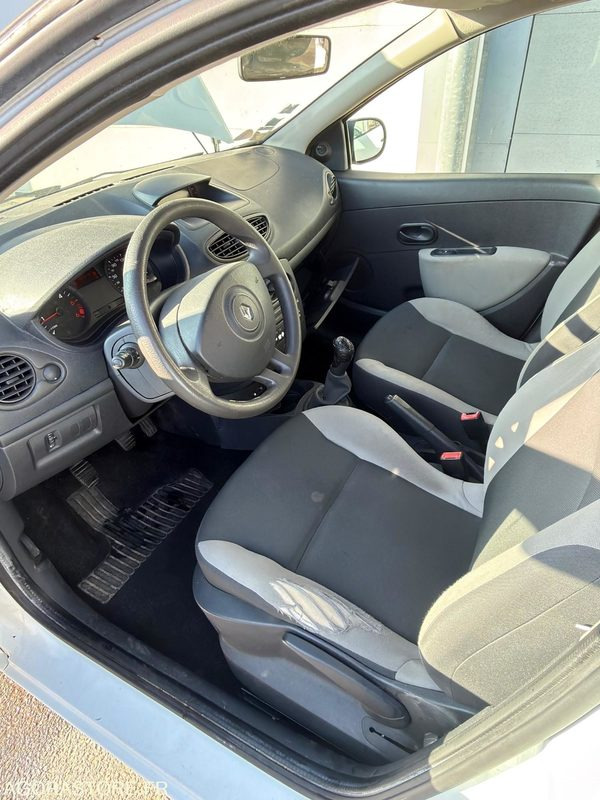 Coche Clio III