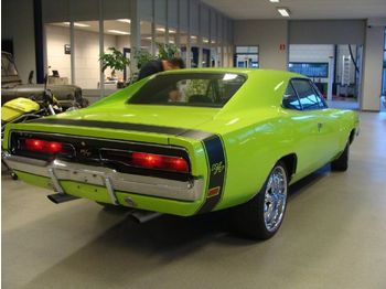 Dodge CHARGER R/T - Coche