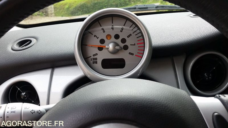 Coche MINI COOPER 1.6 ESSENCE DE 12/2001 AVEC 123458 KM GARANTIS 1 ère MAIN