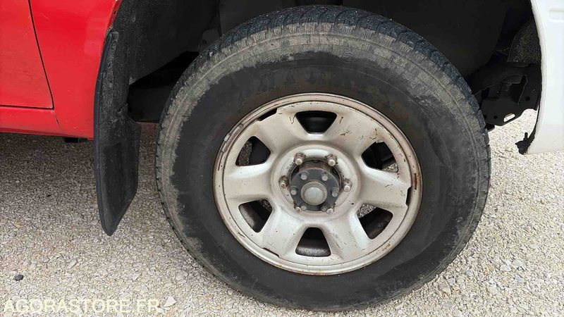 Coche MITSUBISHI L200 - 109 427 Kms - 2004- 2881 XZ 74