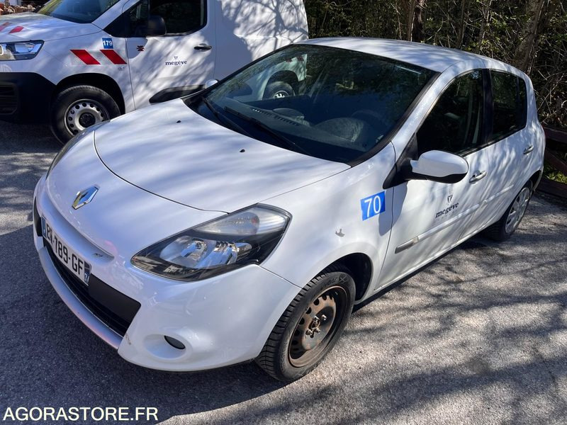 Coche RENAULT CLIO