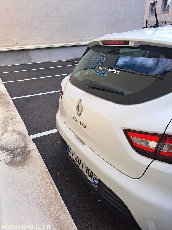 Coche RENAULT - CLIO - 2018 - 79 000 KM