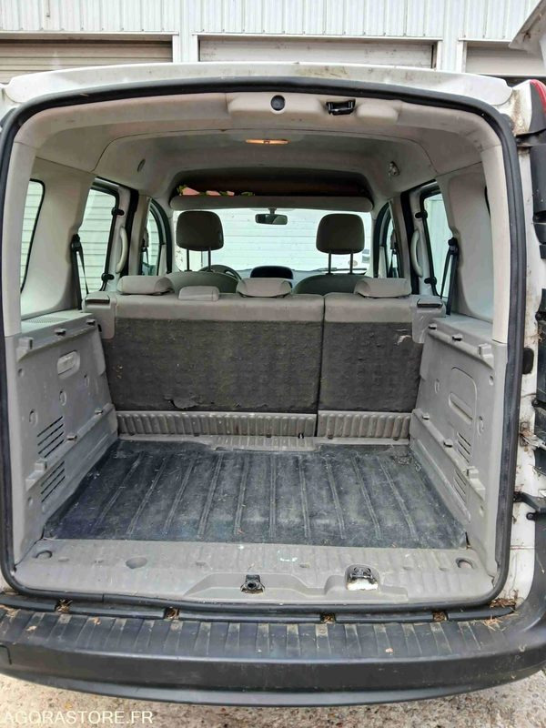 Coche RENAULT KANGOO