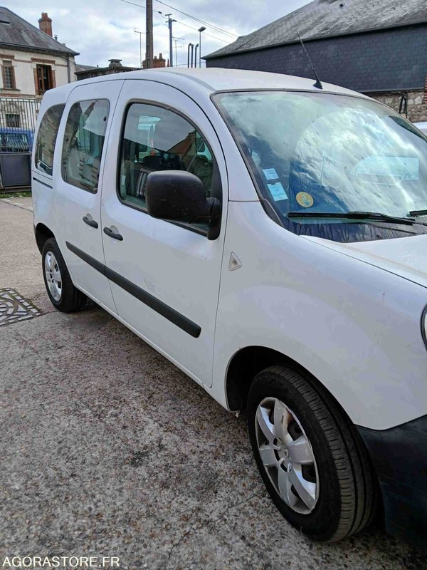 Coche RENAULT KANGOO