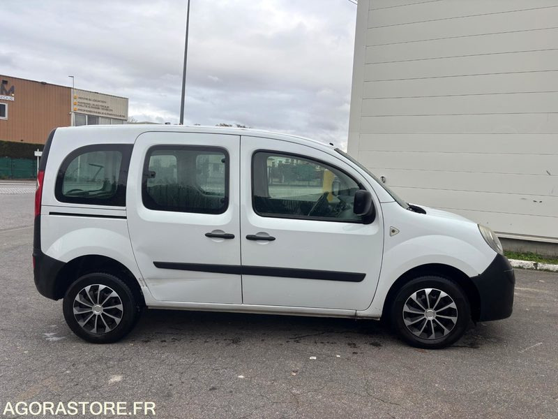 Coche RENAULT - Kangoo- année 2010- 96000 kms - Diesel