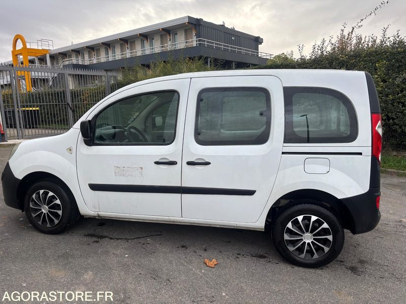 Coche RENAULT - Kangoo- année 2010- 96000 kms - Diesel