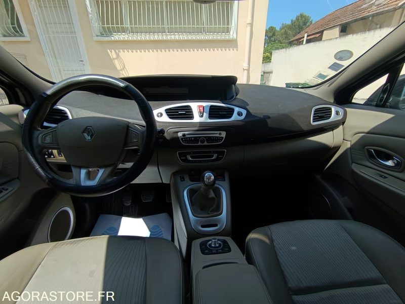 Coche RENAULT SCENIC - 2009 - 154900KMS