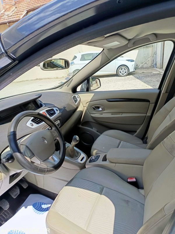 Coche RENAULT SCENIC - 2009 - 154900KMS