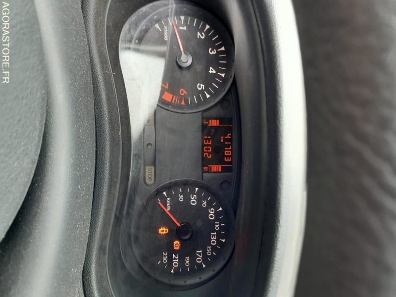 Coche Très belle Renault Clio essence/GPL