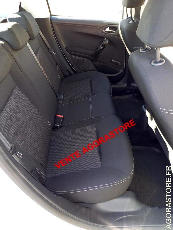 Coche Vends Peugeot 208 essence