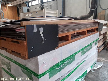 Herramienta/ Equipo  Feuilles de stratifié EGGER et POLYREY