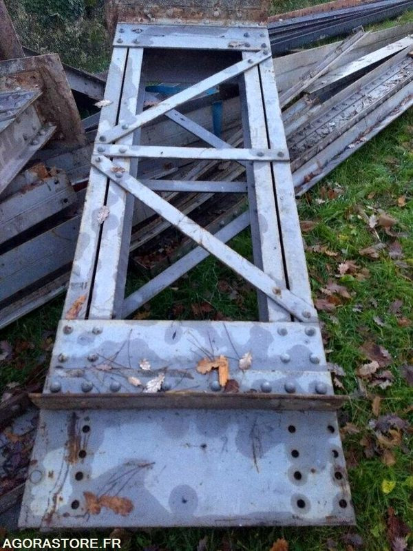 Herramienta/ Equipo Plancher métallique industriel style Eiffel