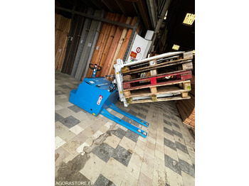 Herramienta/ Equipo  RETOURNEUR DE PALETTES autonome transpalette