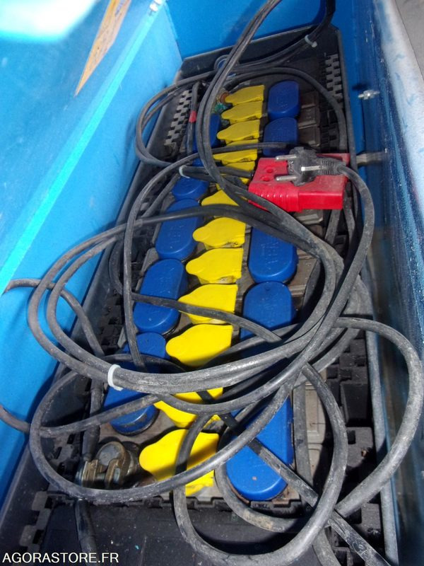 Herramienta/ Equipo RETOURNEUR DE PALETTES autonome transpalette