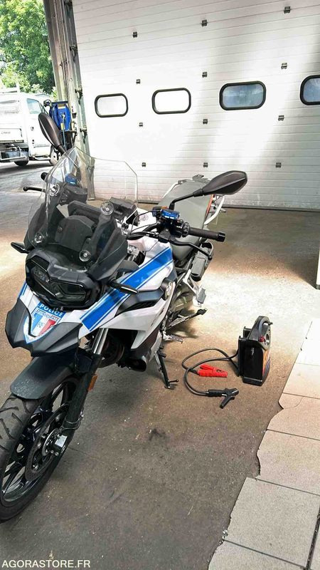 Motocicleta Moto BMW GSf750 2023