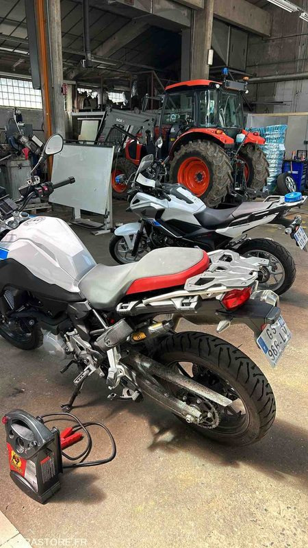 Motocicleta Moto BMW GSf750 2023