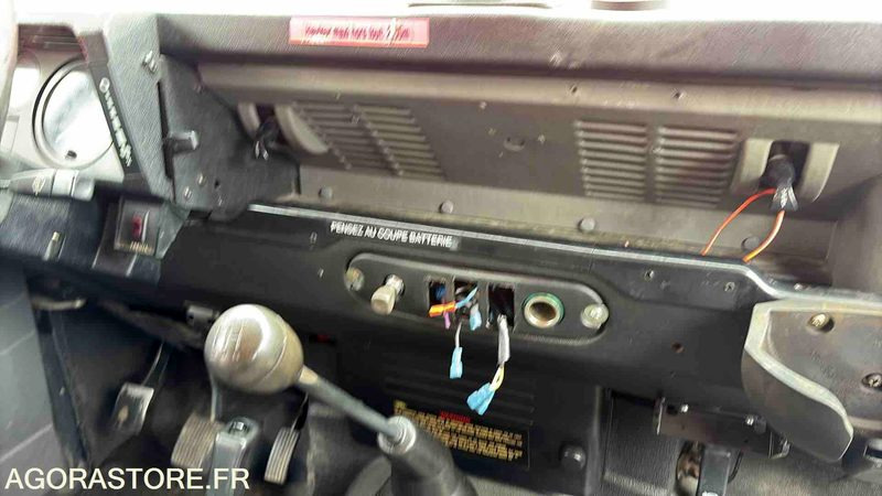 SUV/ Todoterreno LAND ROVER DÉFENDER 110 - 67 933 Kms - 1999 - 8419 WM 74