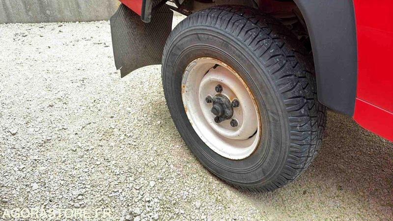 SUV/ Todoterreno LAND ROVER DÉFENDER 130 113 979 Kms - 2000 - 5949 WQ 74