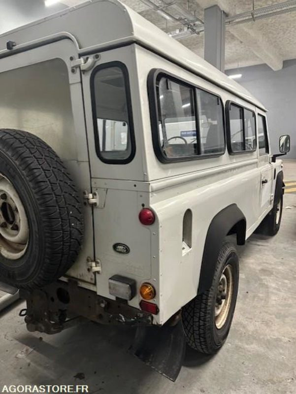 SUV/ Todoterreno LAND ROVER DEFENDER I 110 2.5 Td5 Pickup 122cv BA-266-HR
