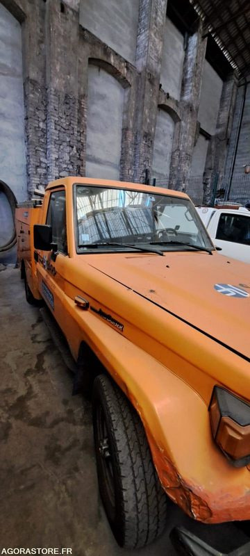 SUV/ Todoterreno MINI COMBINE RIVARD TOYOTA AT052SN (VENTE UNIQUEMENT EXPORT)