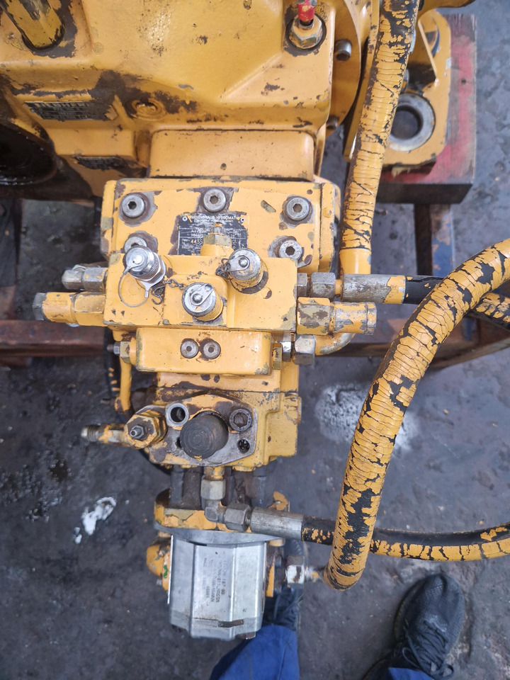 Bomba hidráulica LIEBHERR A4VS6M51 9446727