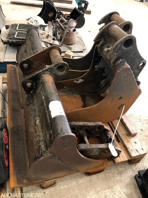 Recambio Coupleur et 3 Godets pour pelle 3 - 4.5 T