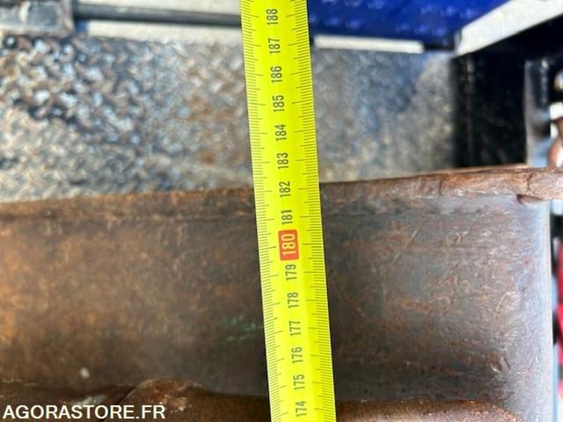 Recambio LOT DE 3 GODETS + 3 PLATINES + 1 ATTACHE RAPIDE HYDRAULIQUE MECALAC 12/14MTX
