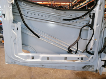 Puerta y piezas para Camión Mercedes-Benz MB uks, vasak A9607202303: foto 3