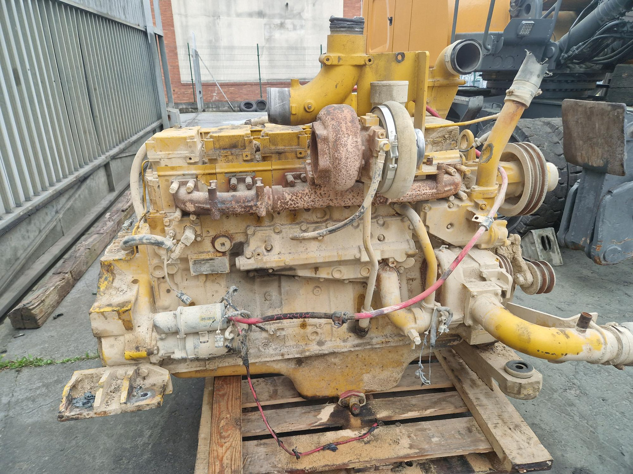 Motor KOMATSU SAA6D 140E-2