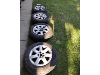 Neumáticos 2x Barum Bravuris 215/60R16 HXL, 2x Vredestein Spo