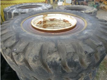 Neumático para Grader USED tires 21.00-33 with rim gp: foto 1