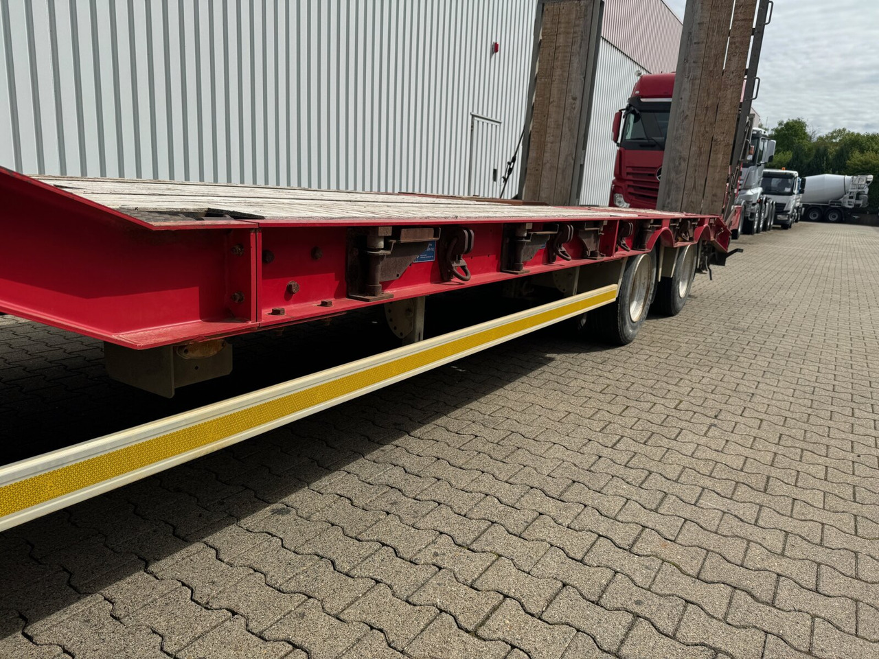 Remolque góndola rebajadas para transporte de equipos pesados Kögel AT 30 AT 30, Verbr. auf 3m, Baggerstielmulde: foto 14