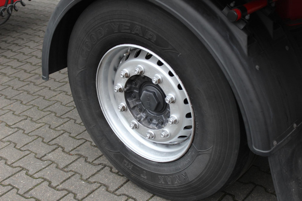 Remolque caja cerrada Geidobler koffer 2-Achser JOST