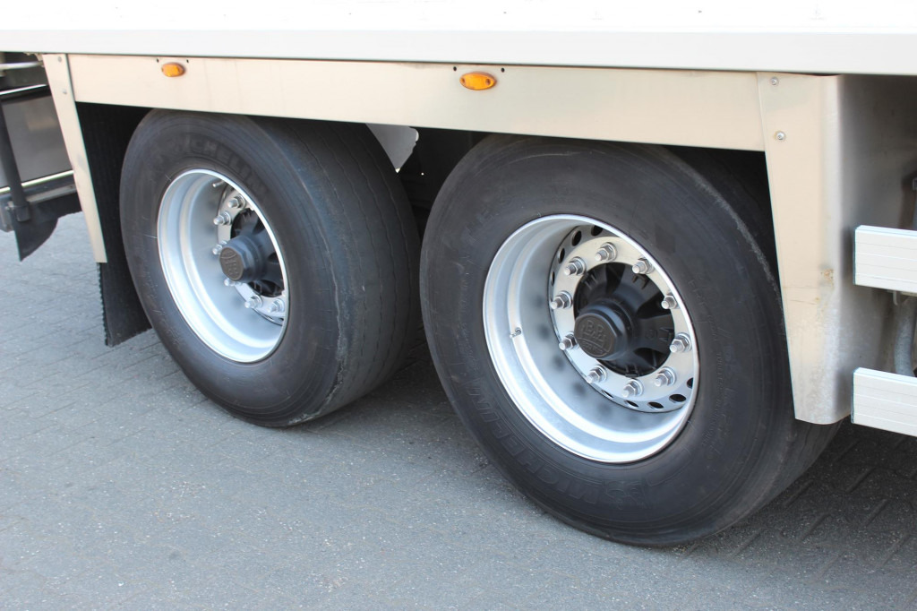 Remolque frigorífico Chereau 3-Achser Kühlanhänger   CV 1350   Türen   FRC