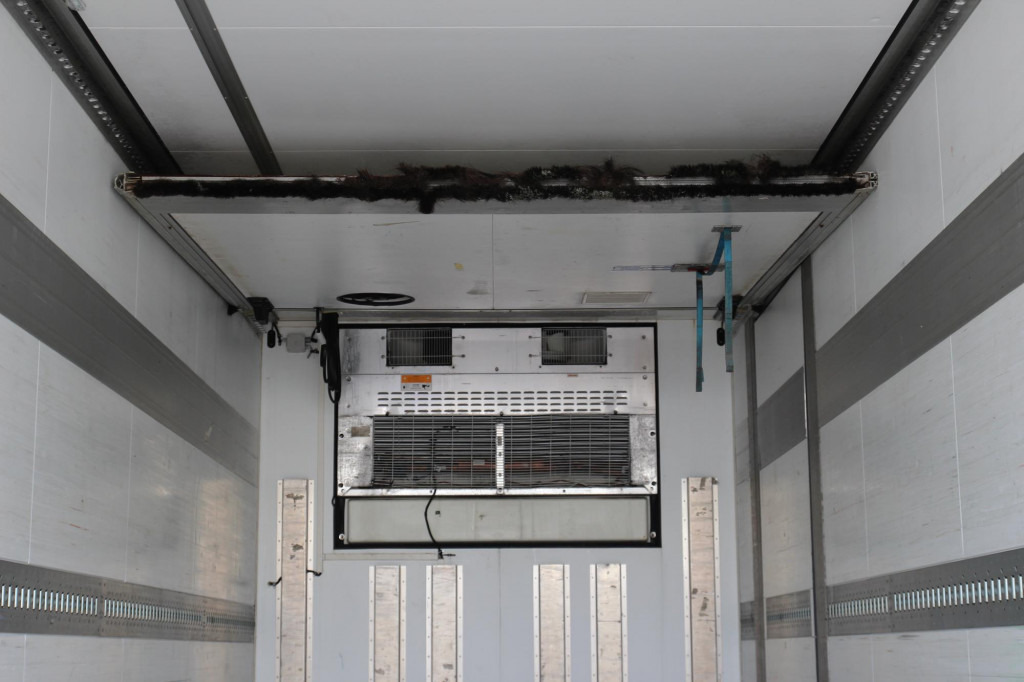 Remolque frigorífico SCHMITZ CV 1350   Trennwand   LBW   Strom   Alu