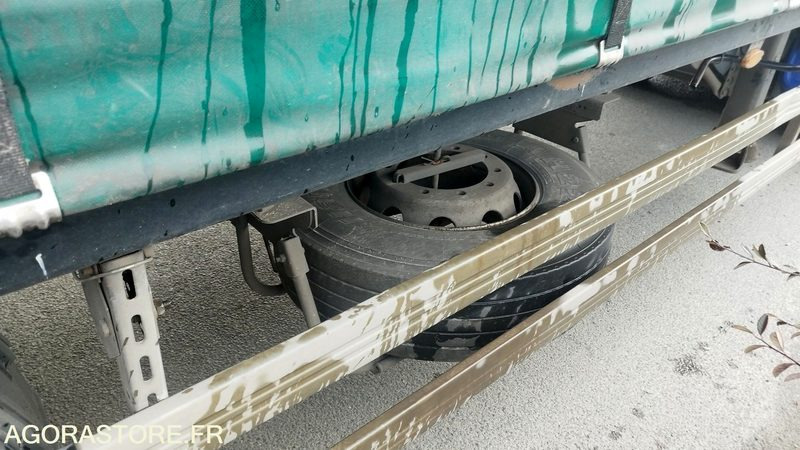 Remolque SEMI TROUILLET 3ESS PLSC HAYON - 2013 - CY-148-GF