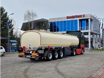 Semirremolque cisterna para transporte de combustible Bolgan BAD 39 39: foto 1