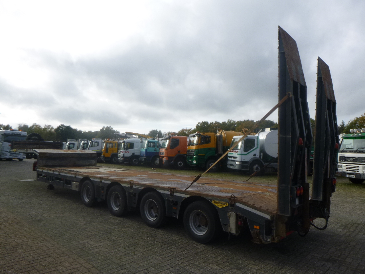 Semirremolque góndola rebajadas Broshuis 4-axle semi-lowbed trailer 71t + ramps + extendable: foto 3