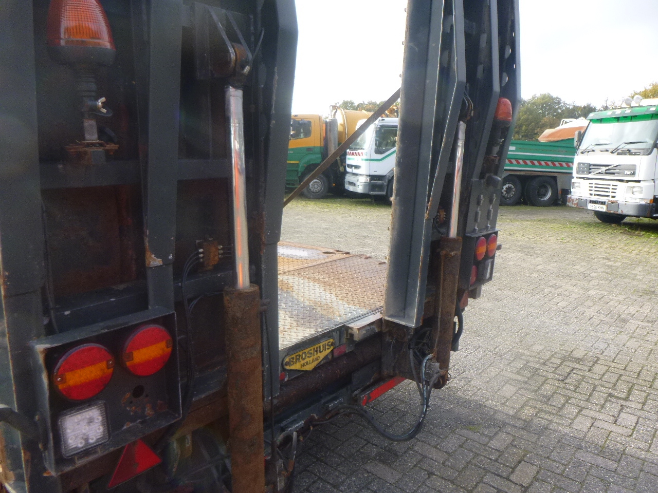 Semirremolque góndola rebajadas Broshuis 4-axle semi-lowbed trailer 71t + ramps + extendable: foto 7